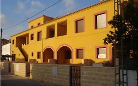 Apartamentos Turisticos Edificio Del Pino