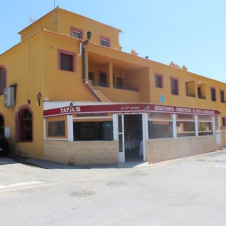 Apartamentos Turisticos Edificio Del Pino Sorbas Exterior photo